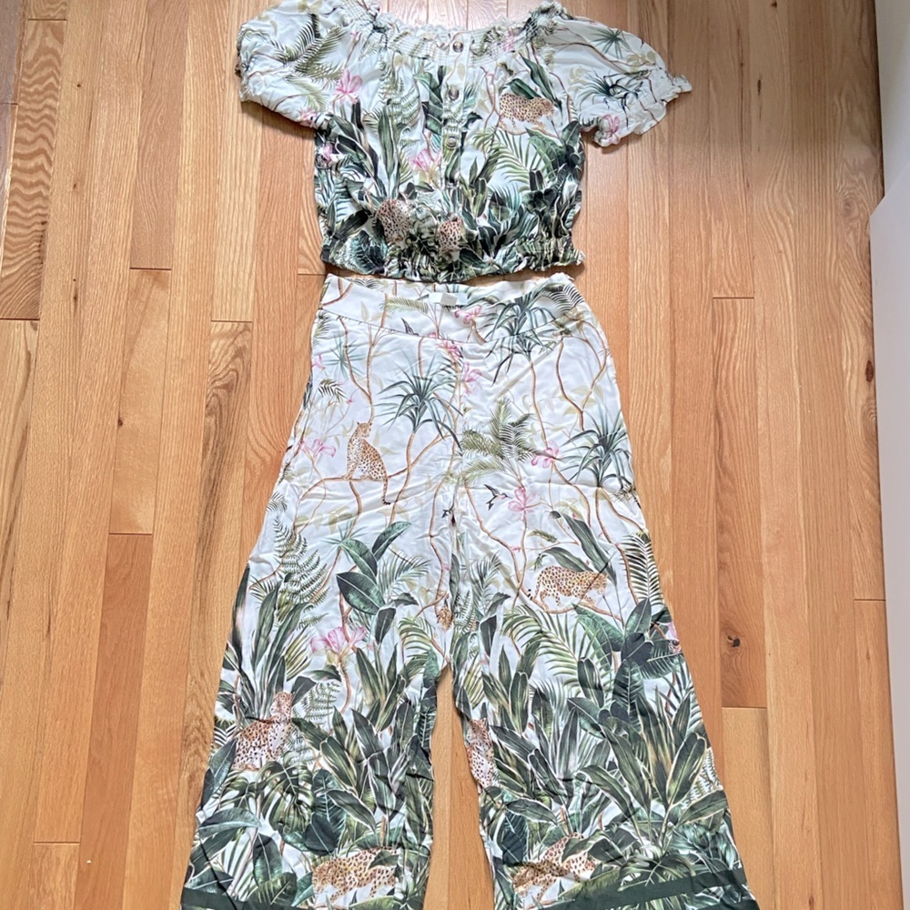 H&M Jaguar Palm Jungle print Blouse / Wide Leg Trouser Set Animal 4/6 Like New​​